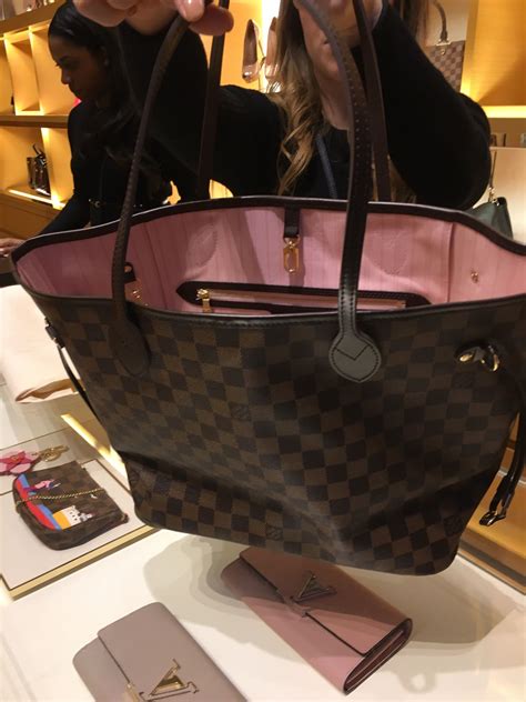 inside louis vuitton neverfull mm|Neverfull mm Louis Vuitton sale.